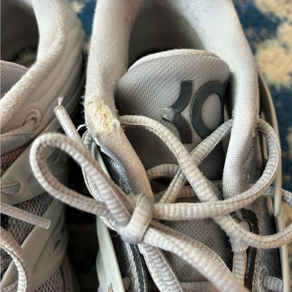 KD7 Wolf Grey Nikes - Picture 4 of 10